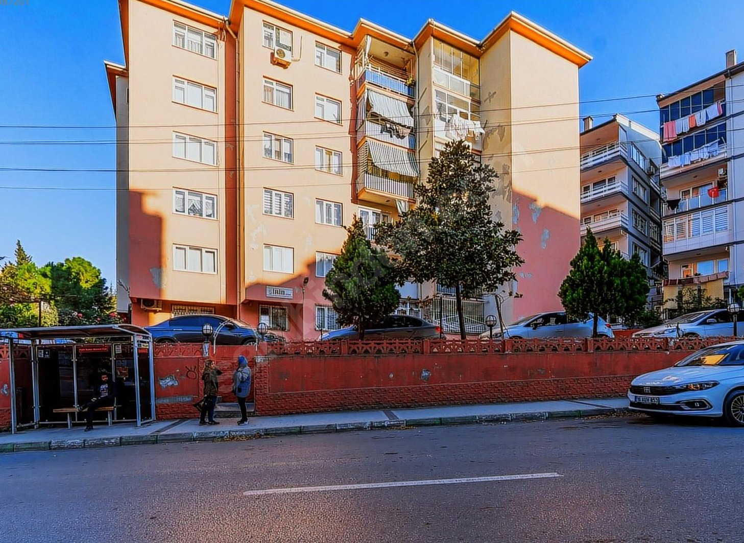 Mercii Ofisten Şükraniye Mh. Sinde Satılık Daire